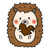 バレンタインのチョコレートを食べるハリネズミ