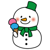 アイスクリームを持っているニンジンの鼻の雪だるま