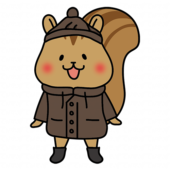 ニット帽をかぶった冬服のリス