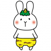 青鬼の格好をした白いうさぎ