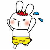 逃げる赤鬼の格好をした白いうさぎ