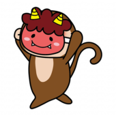 節分で鬼の面を付けて逃げる猿