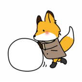 冬服で雪だるまをつくるキツネ