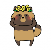 頭に花冠をつけたタヌキ
