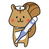 大きな体温計を持っているナースキャップをかぶったリス