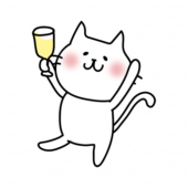 パーティーで乾杯する白い猫