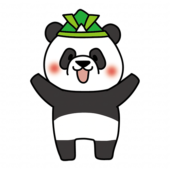 兜をかぶったパンダ