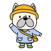 通園帽子と通園バッグを持っているフレンチブルドッグ