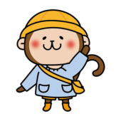 通園帽子と通園バッグを持っている猿