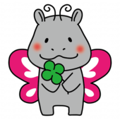 蝶々の格好をしているカバ