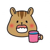 ガラガラうがいをするリス