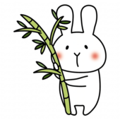 七夕の笹を準備をする白いうさぎ