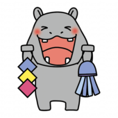 七夕飾りを持っているカバ