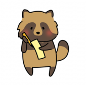 短冊に七夕の願い事を書くタヌキ