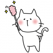 はたきでほこりを取る白い猫