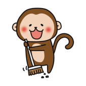 ほうきで掃除のお手伝いをする猿