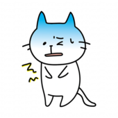 腹痛に苦しむ白い猫