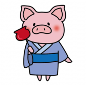 りんご飴を持っている浴衣を着たぶた