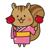 りんご飴を持っている浴衣を着たリス