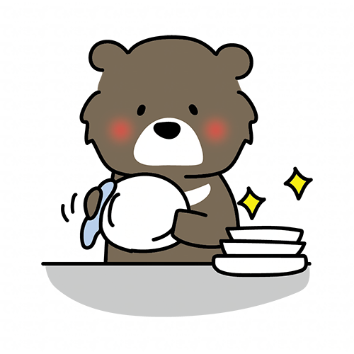 食器を拭くお手伝いをするクマ