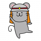 消防士の帽子を被るネズミ