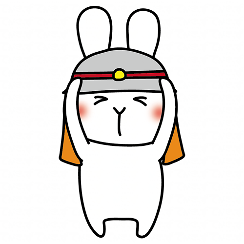 消防士の帽子を被る白いうさぎ