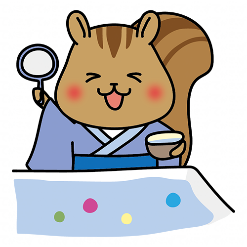 青い浴衣を着てボールすくいをするリス