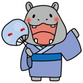 青い浴衣を着てうちわを持っているカバ