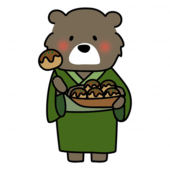 浴衣を着てたこ焼きを食べるクマ