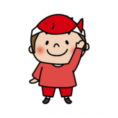 お遊戯会で赤い魚のお面を被った男の子