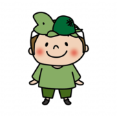 お遊戯会で亀のお面を被った男の子