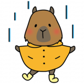 合羽を着て雨を喜ぶカピバラ