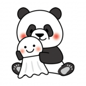 大きなてるてる坊主を持っているパンダ