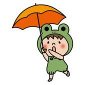 蛙の被り物をして傘をさしている子供（男の子1）