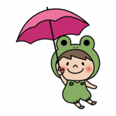 蛙の被り物をして傘をさしている子供（男の子2）