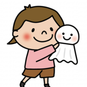 大きなてるてる坊主を持っている子供（女の子1）