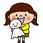 大きなてるてる坊主を持っている子供（女の子2）