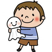 大きなてるてる坊主を持っている子供（男の子1）